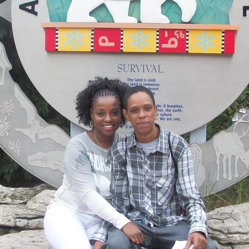 Meet your Posher, Quinice